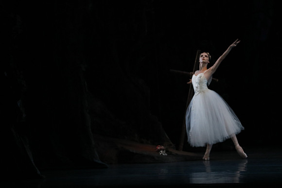 20161020_MCB_Giselle_Act2_DRDA_Arsht_73A6042
