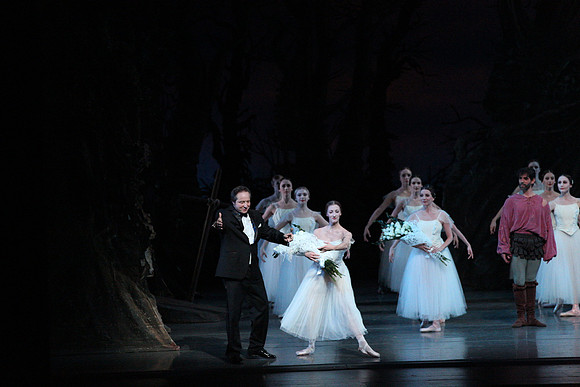 20161021_MCB_Giselle_Act2_Preformance_Arsht_9C7C0103