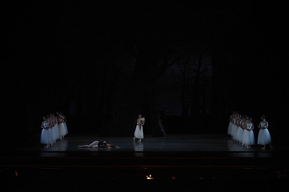 20161020_MCB_Giselle_Act1_DRSH_75A1771