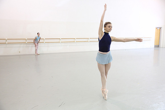20150312_MCB_Raymonda_Variations_Studio_Lopez_Roma_9C7C7245