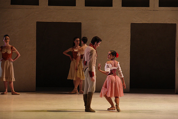 20150212_Carmen_Dress_Reh_9C7C1691