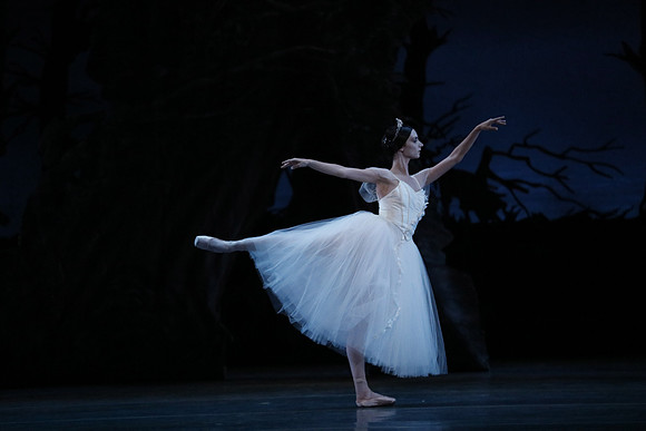 20161020_MCB_Giselle_Act2_DRDA_Arsht_73A5984