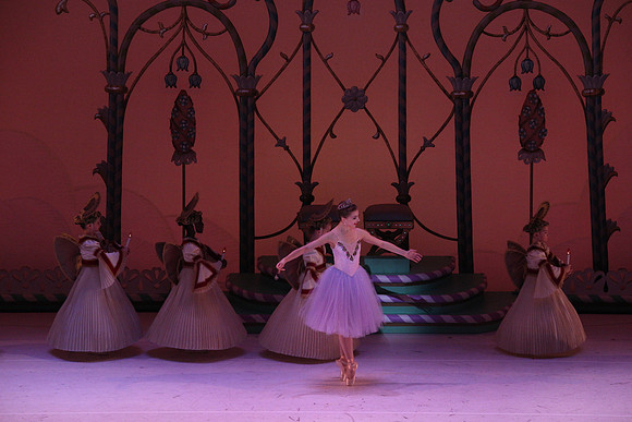 20141229_Nutcracker_WPB_Angels_CG3P0104
