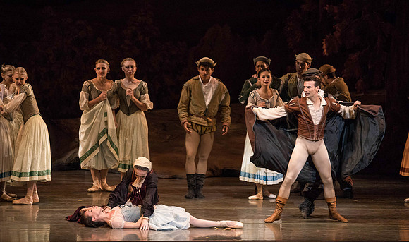 20161022_MCB_Giselle_Act1_2Cast_Tricia_Arsht_73A9433