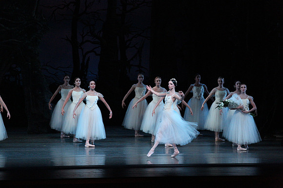 20161021_MCB_Giselle_Act2_Preformance_Arsht_9C7C0033