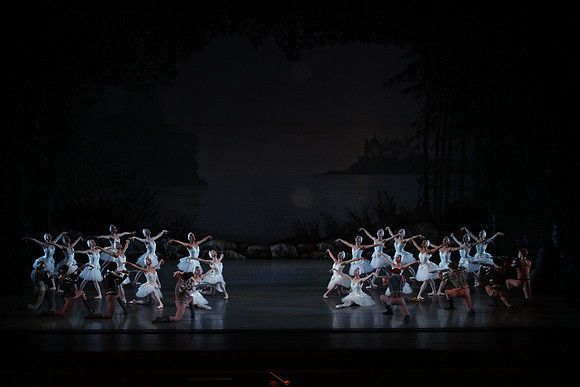 20151022_MCB_Swan_Lake_DR_WD_Arsht__75A6783
