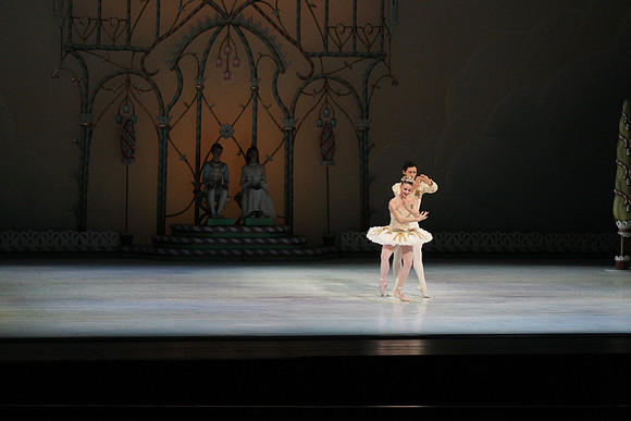 20141223_Nutcracker_ARTC_Pasdedeux_AL1B5799