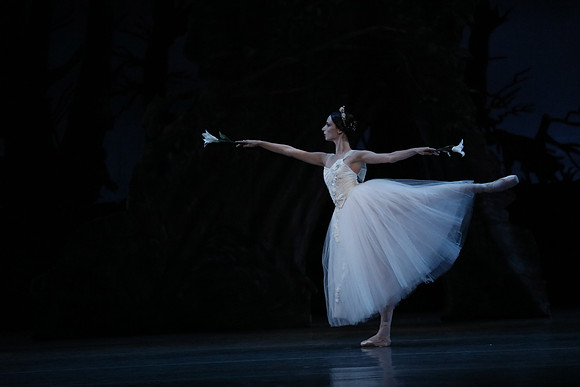 20161020_MCB_Giselle_Act2_DRDA_Arsht_73A6087