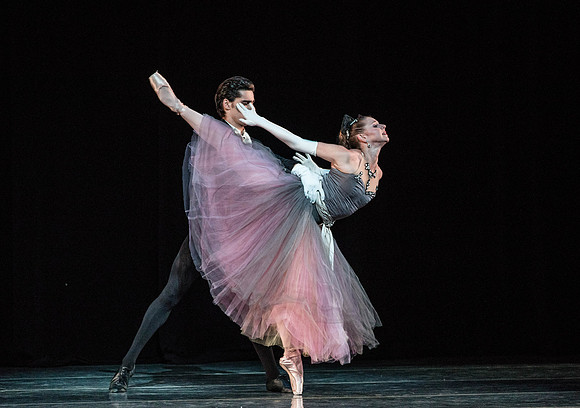 20180405_La Valse_Balanchine_Ravel__73A4386