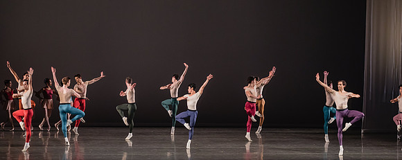 20170113_Glass_Pieces_Akhnaten_PR_MCB_Arsht_73A1355