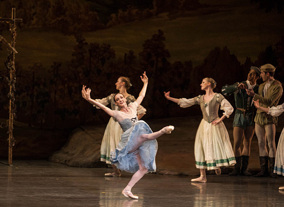20161022_MCB_Giselle_Act1_2Cast_Tricia_Arsht_Arsht_73A6146