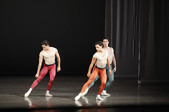 20170113_Glass_Pieces_Akhnaten_PR_MCB_Arsht_73A0696