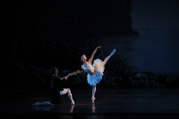 20151022_MCB_Swan_Lake_DR_Arsht_IMG_7889