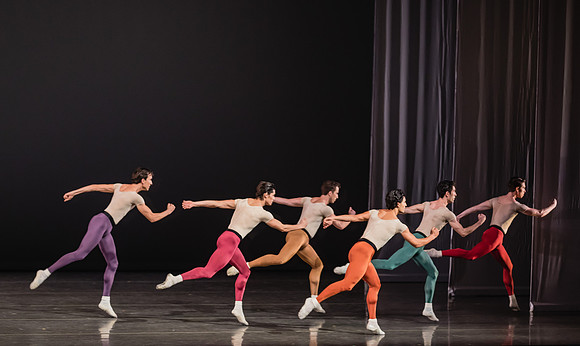 20170113_Glass_Pieces_Akhnaten_PR_MCB_Arsht_73A0748