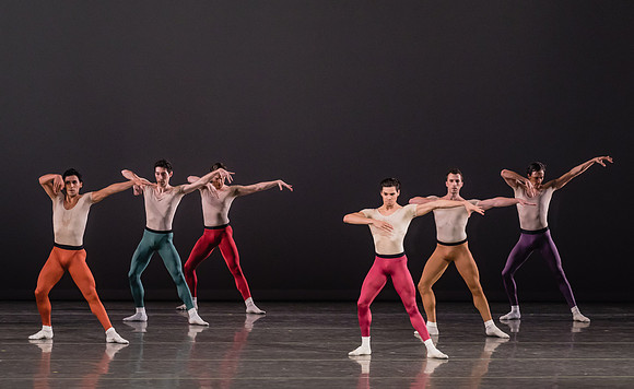 20170113_Glass_Pieces_Akhnaten_PR_MCB_Arsht_73A0849