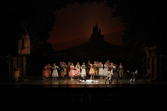 20161020_MCB_Giselle_Act1_DRSH_75A0060