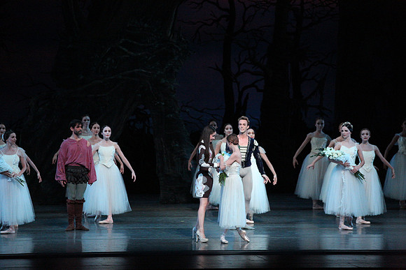 20161021_MCB_Giselle_Act2_Preformance_Arsht_9C7C0072