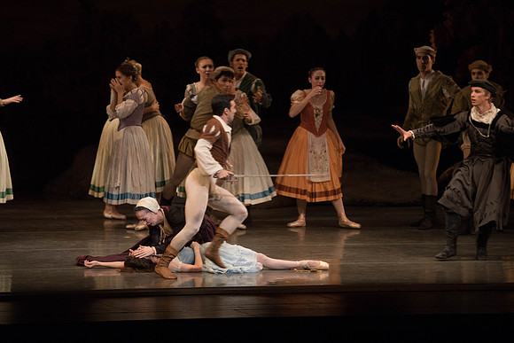 20161022_MCB_Giselle_Act1_2Cast_Tricia_Arsht_73A9364