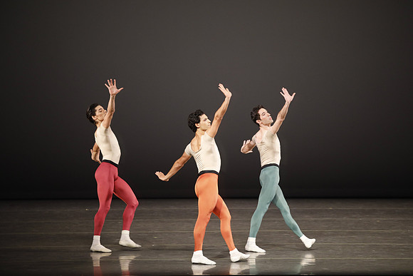 20170113_Glass_Pieces_Akhnaten_PR_MCB_Arsht_73A0728