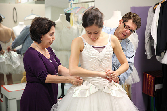 20150901_Fitting_Swan_Lake_Wardrobe_IMG_6280