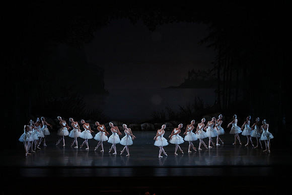20151022_MCB_Swan_Lake_DR_WD_Arsht__75A6903