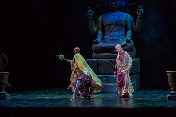 20150226_The_Pearl_Fisher_Act_39C7C3096