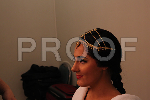 20150226_The_Pearl_Fisher_Backstage_Makeup_9C7C0475