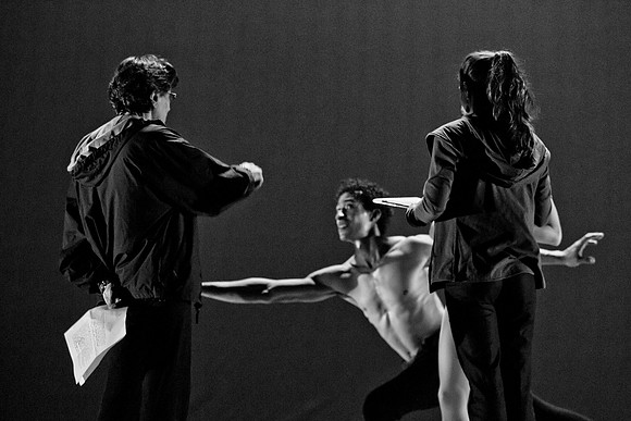 8000_DG_MCB_ZIff_Theatre_Liturgy_10202011_AL1B2960bw