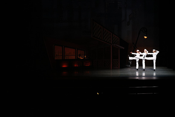 20151022_MCB_Fancy_Free_Warmup_Stage_Arsht_75A5297