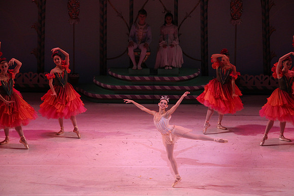 20141229_Nutcracker_WPB_Flowers__CG3P2252