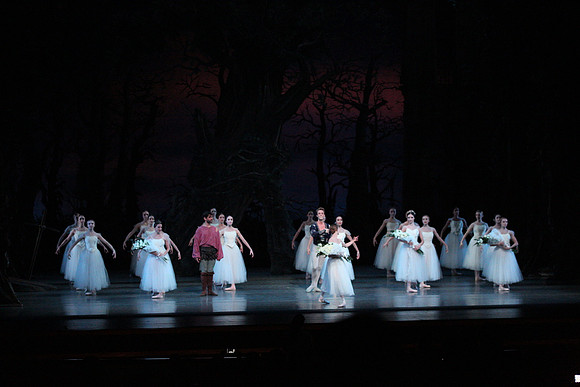 20161021_MCB_Giselle_Act2_Preformance_Arsht_9C7C0094