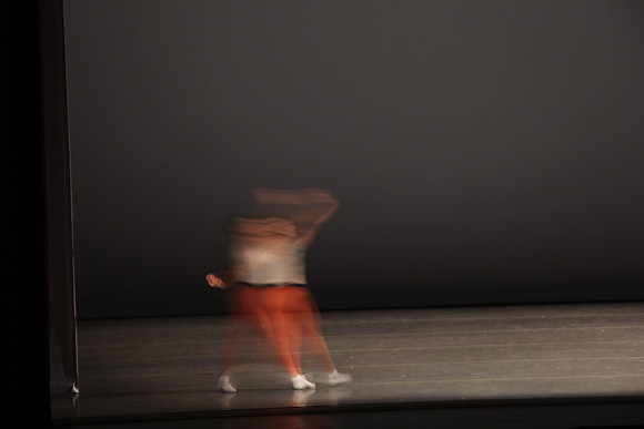 20170113_Glass_Motion_Blur_Samantha_PR_9C7C2225