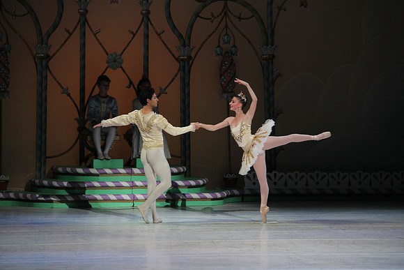 20141223_Nutcracker_ARTC_Pasdedeux_CG3P1197