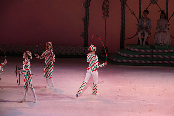 20141229_Nutcracker_WPB_Hoops_CG3P1427
