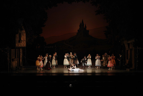 20161020_MCB_Giselle_Act1_DRSH_75A0032