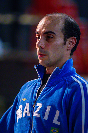 20091019_8000_DG_MCB_ZIff_Theatre_warm-up_10202011_AL1B9686_Keyworded