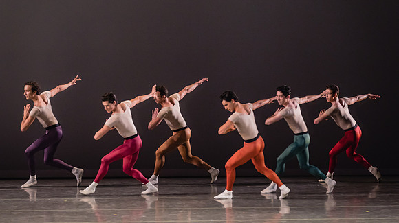 20170113_Glass_Pieces_Akhnaten_PR_MCB_Arsht_73A0819