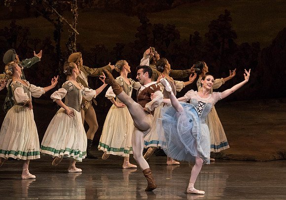 20161022_MCB_Giselle_Act1_2Cast_Tricia_Arsht_Arsht_73A6347