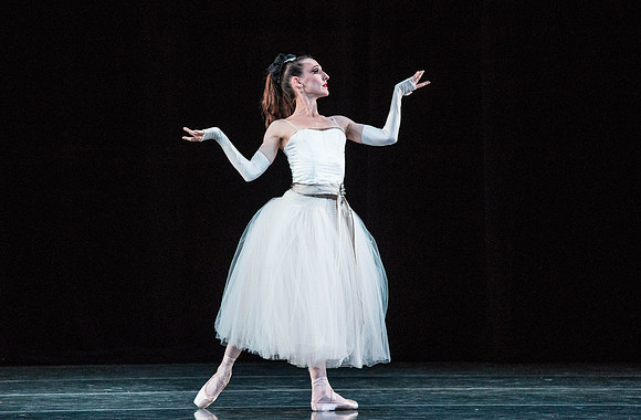 20180405_La Valse_Balanchine_Ravel__73A4685