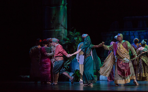 20150226_The_Pearl_Fisher_Act_39C7C2360