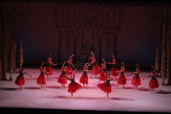 20141229_Nutcracker_WPB_Flowers__CG3P2335