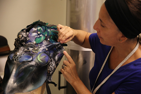20150901_Fitting_Swan_Lake_Wardrobe_IMG_6217