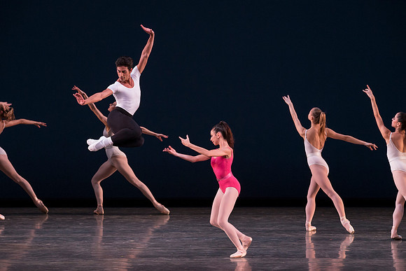 20150108_MCB_SI3M_Dress_Hear_the_Dance_CG3P0272