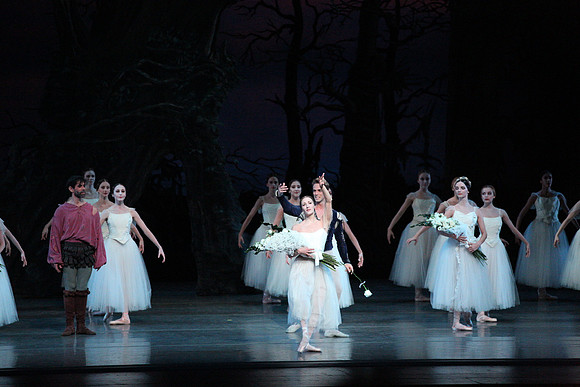 20161021_MCB_Giselle_Act2_Preformance_Arsht_9C7C0082