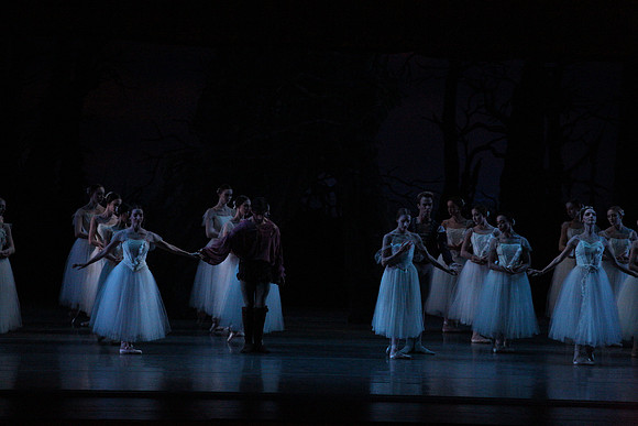 20161021_MCB_Giselle_Act2_Preformance_Arsht_9C7C0005