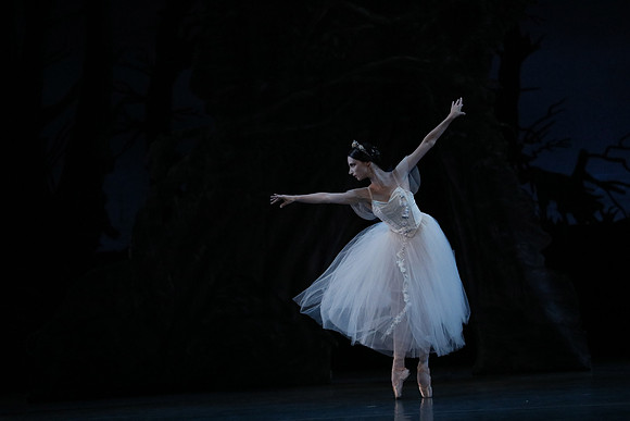 20161020_MCB_Giselle_Act2_DRDA_Arsht_73A6012