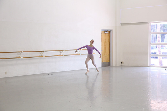 20150312_MCB_Raymonda_Variations_Studio_Lopez_Roma_9C7C7270