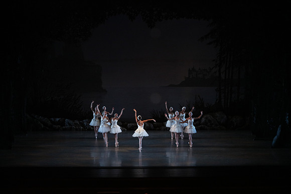 20151022_MCB_Swan_Lake_DR_WD_Arsht__75A8052
