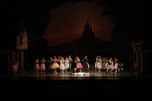 20161020_MCB_Giselle_Act1_DRSH_75A0044