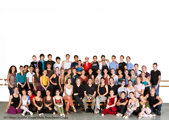 20110624_untitledMiami City Ballet_Group_shotZV4N1798